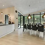 Holiday home Stunning In With Wifi Blavand