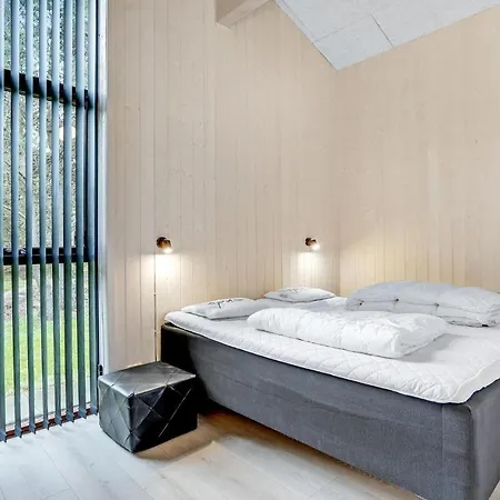 Stunning In With Wifi Holiday home